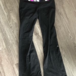 Lululemon yoga pants